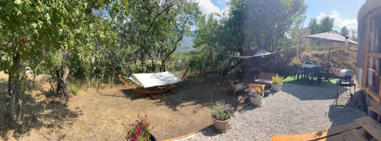 Luxury tent Le Perussier