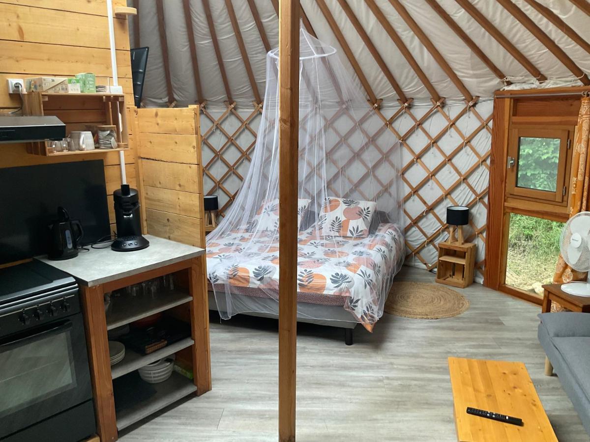 Luxury tent Le Perussier